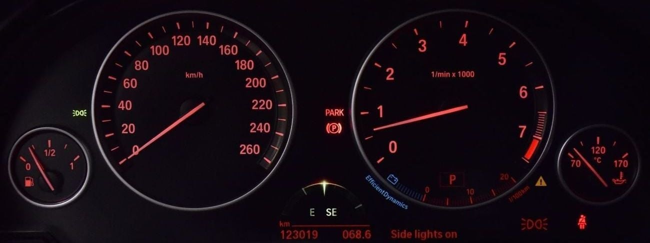BMW X5 35i EXCLUSIVE EXCELLENT DEAL for our BMW X5 xDrive35i ( 2014 Model ) in White Color GCC Specs