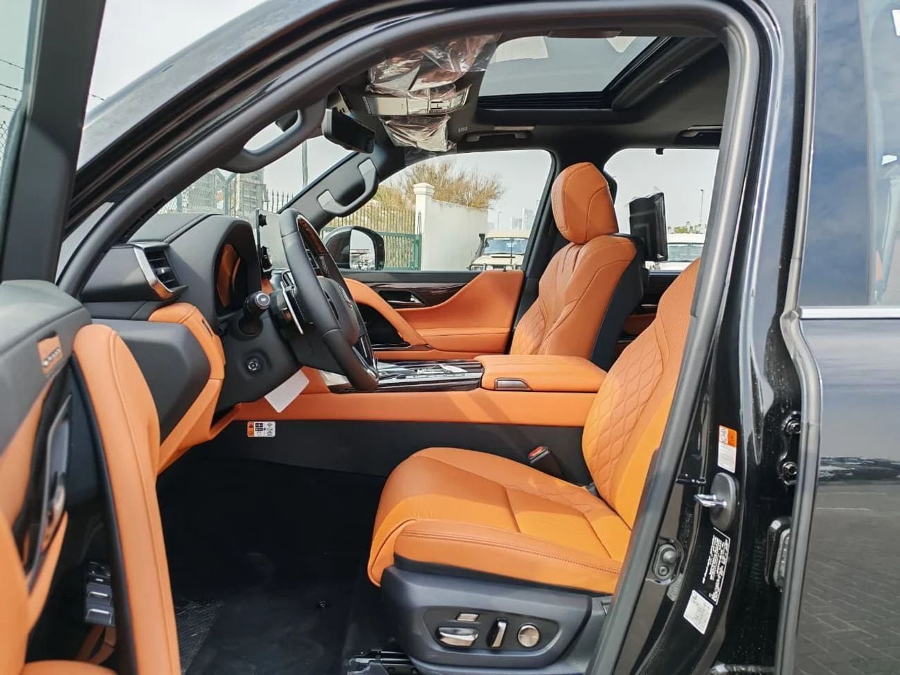 لكزس LX 700h 2026 Lexus LX 700h VIP HEV (4-Seater) 3.5L V6 Twin-Turbo Hybrid