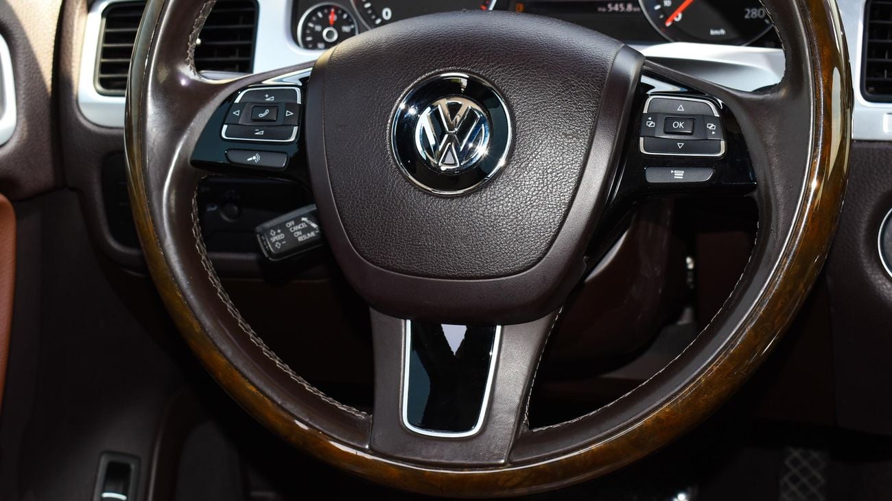 Volkswagen Touareg V6