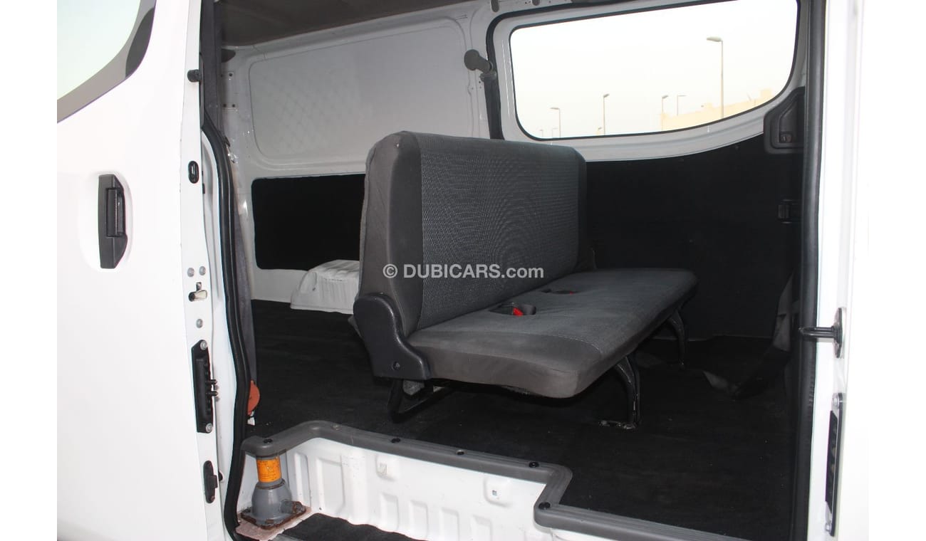 Nissan Urvan Nissan Urvan NV350 2016 GCC, in excellent condition, without accidents, very clean from inside and o