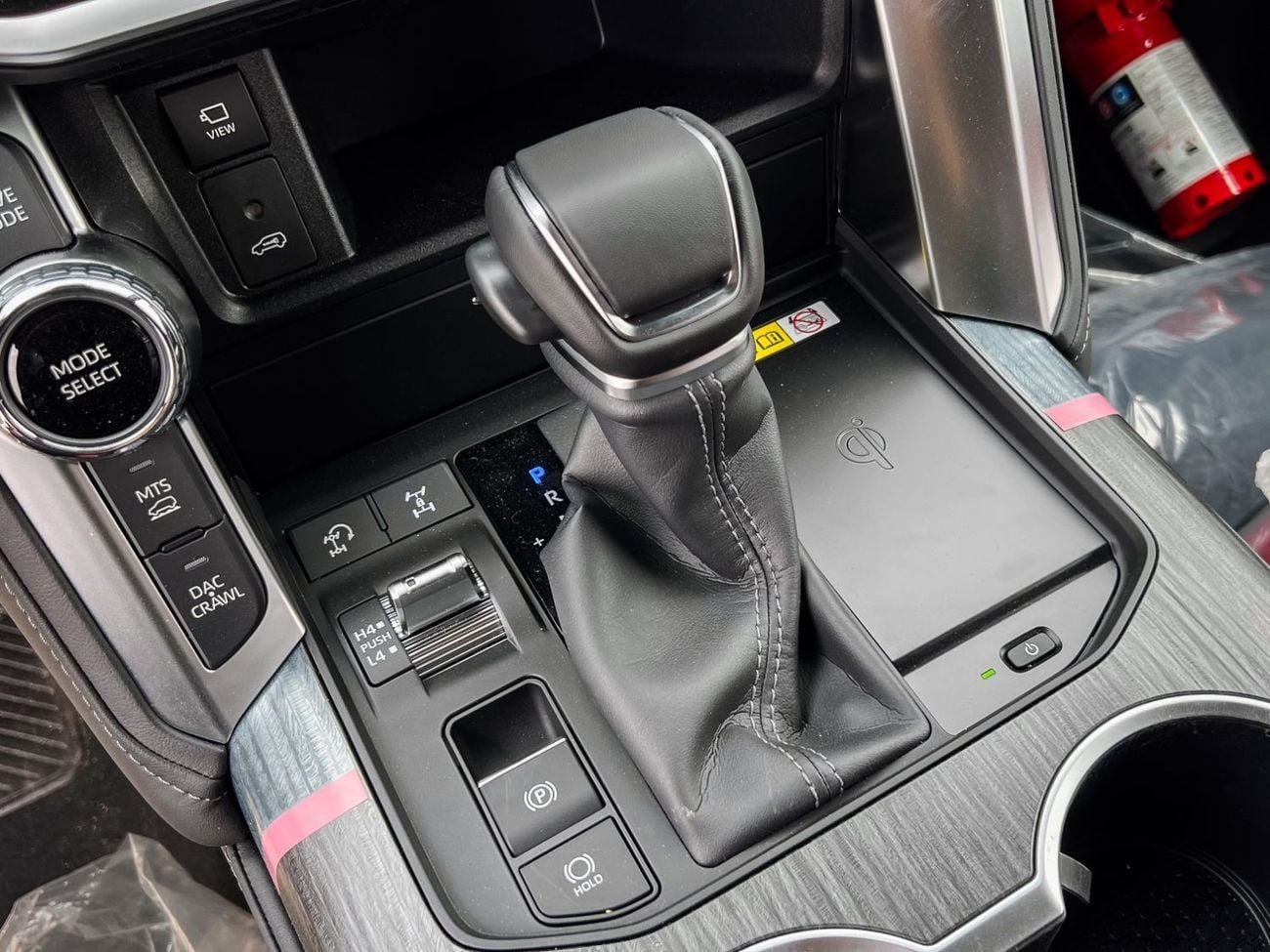 Toyota Land Cruiser EXPORT ONLY - Toyota LC300 3.5L VXR (GCC Specification)