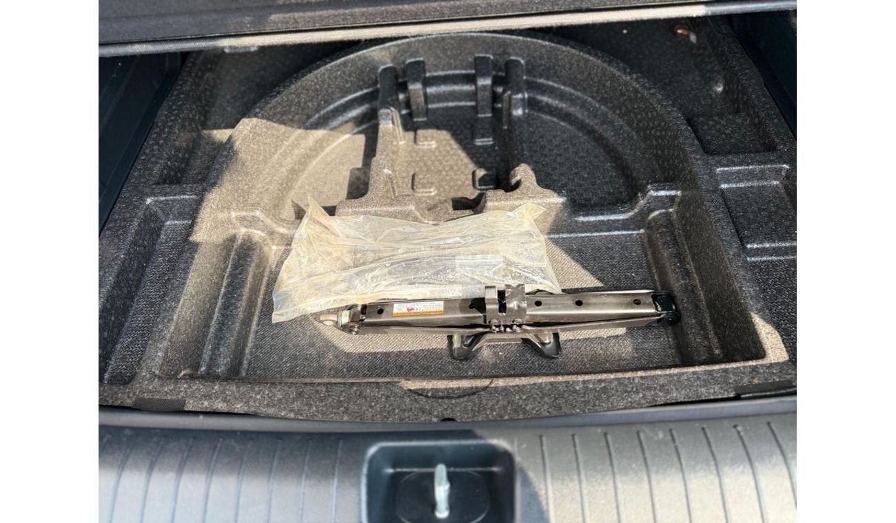 كيا سبورتيج EX 2.4L V4