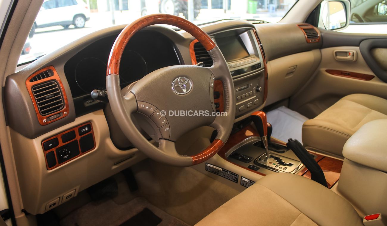 تويوتا لاند كروزر VXR V8