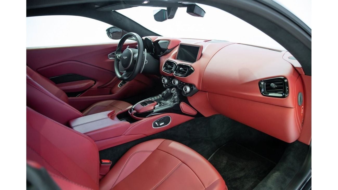 Aston Martin Vantage Aston Martin Vantage V8