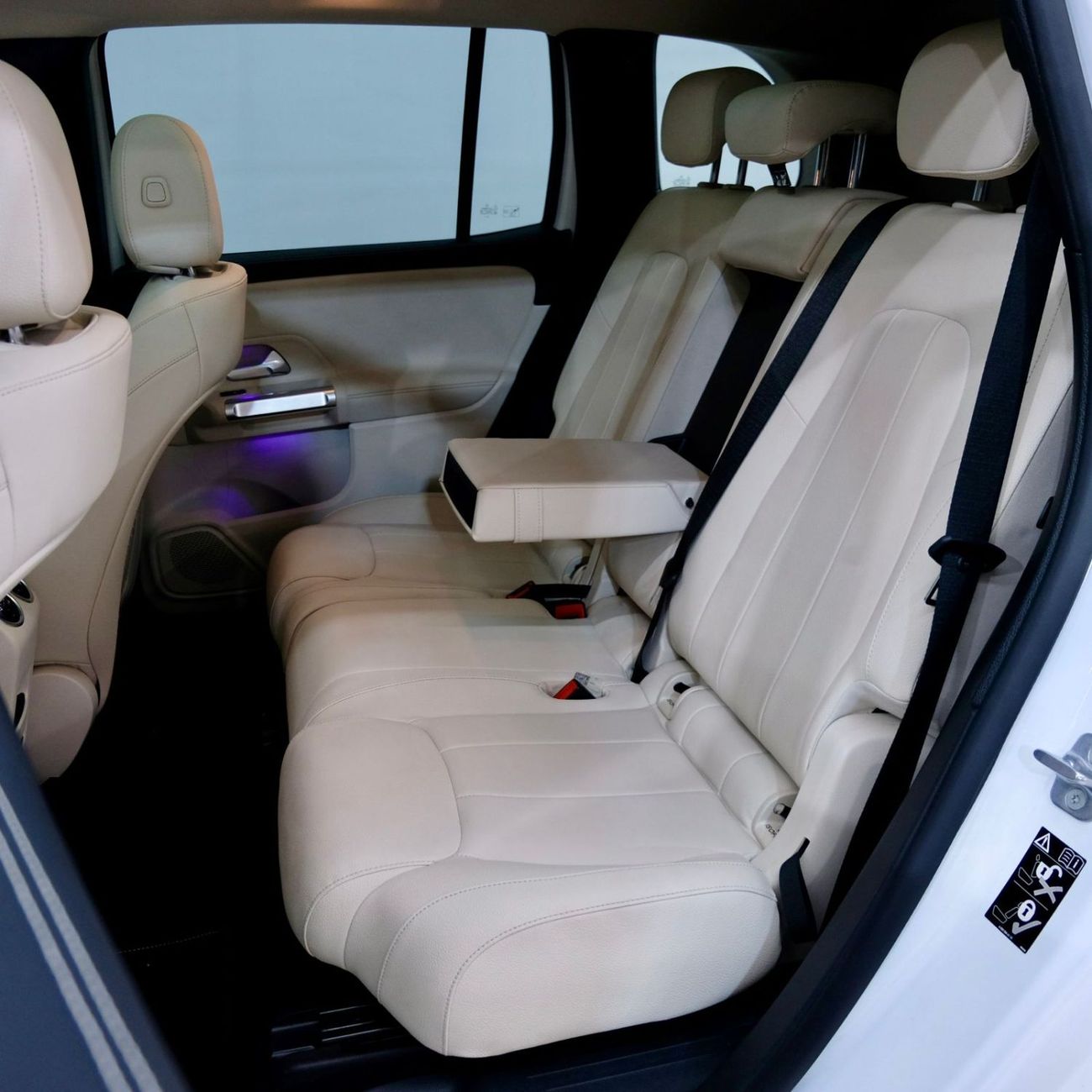 Mercedes-Benz GLB 250 4MATIC 2.0L (221 HP) Mercedes Benz GLB 250 4Matic 2023 | Perfect Condition