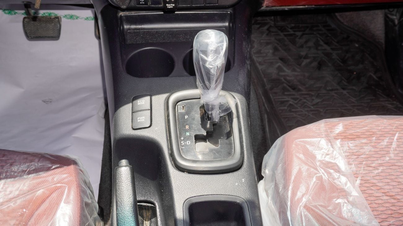 Toyota Hilux GLX 2.8L A/T