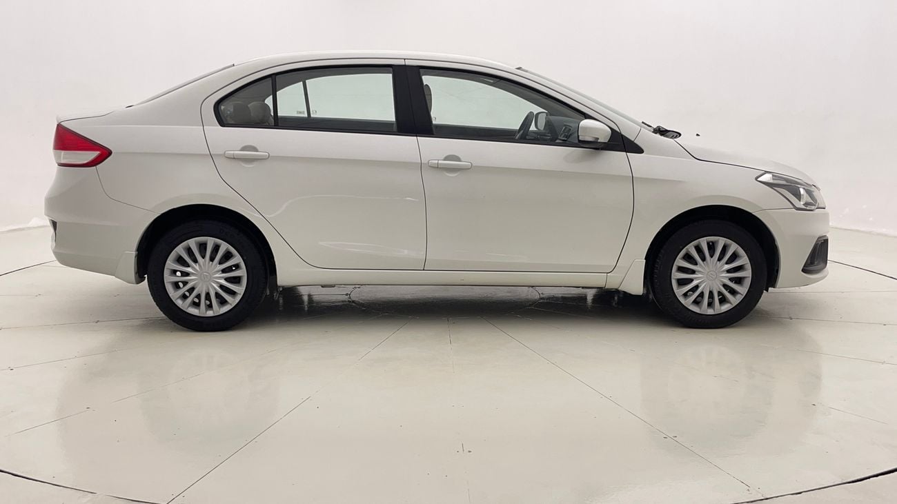 سوزوكي سياز GL 1.5 | بدون دفعة مقدمة | اختبار القيادة في المنزل