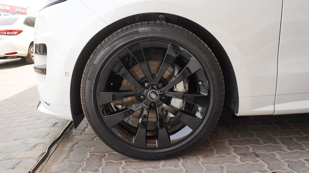 لاند روفر رينج روفر سبورت DYNAMIC SE P400