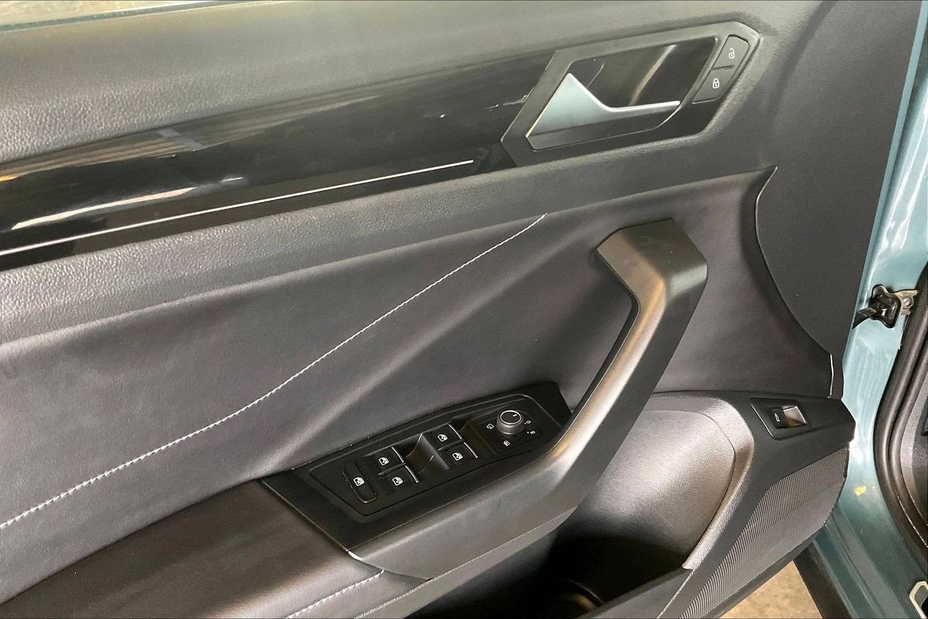 فولكس واجن T ROC R-Line | شامل الضمان | 0 ﺪﻔﻋﺓ ﺃﻮﻟﻯ