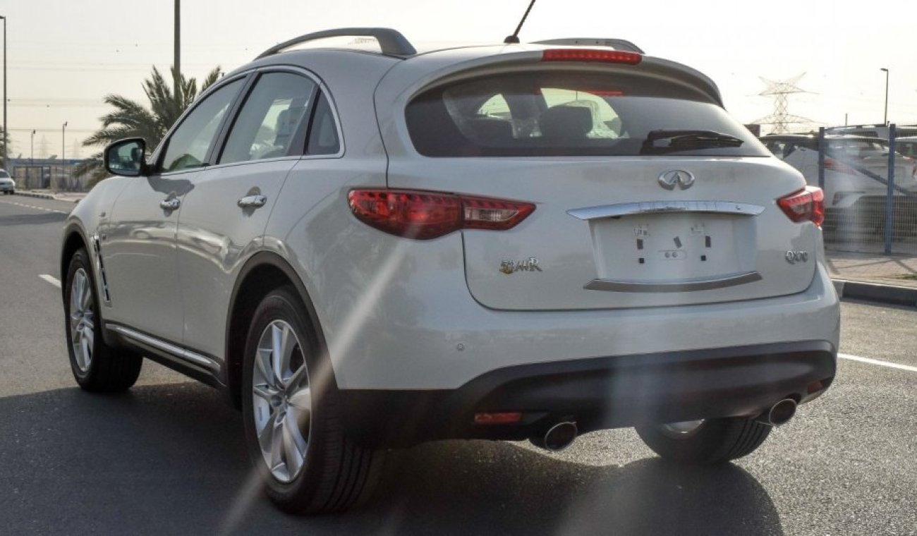 Infiniti QX70 Excellence 3.7L - V6 - with Warranty from Agency - GCC Specs - Zero KM