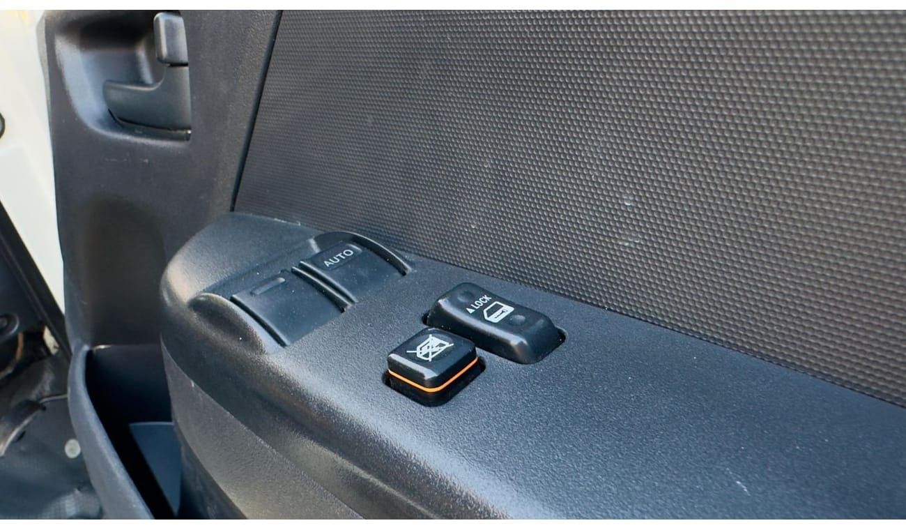 Toyota Hiace PREMIUM CONDITION | 2016 | 3.0L DIESEL ENGINE | RHD