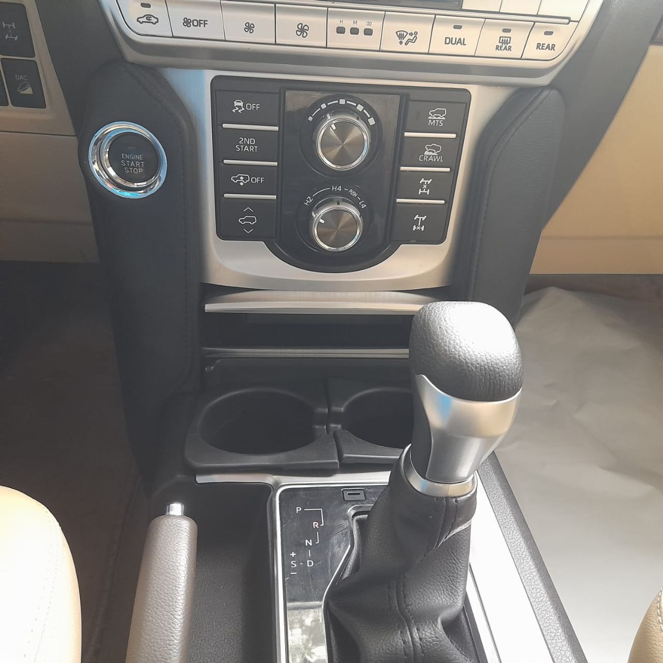 Toyota Prado Left hand drive petrol V6 Auto hydraulic suspension facelifted original car