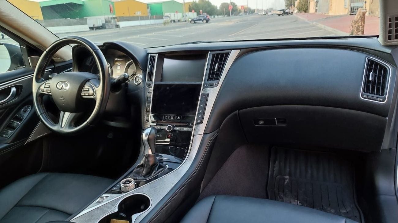 إنفينيتي Q50 Premium 3.0L (300 HP)