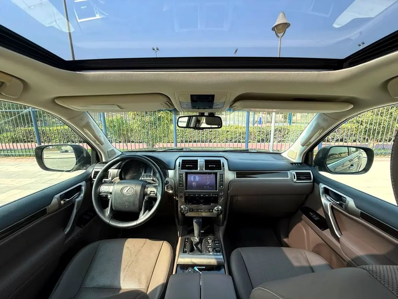 لكزس GX 460 Gx 460 Platinum-Excellent condition-Bank Finance Available