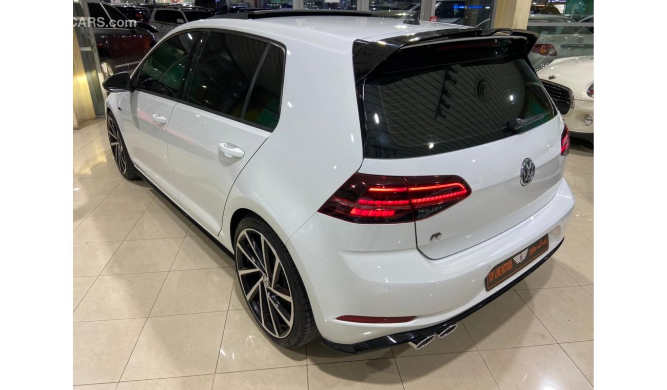 Volkswagen Golf R