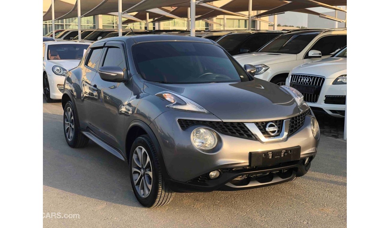 Nissan Juke SUPER CLEAN CAR ORIGINAL PAINT 100% FULLY LOADED WITH SUNROOF AND NAVIGATION