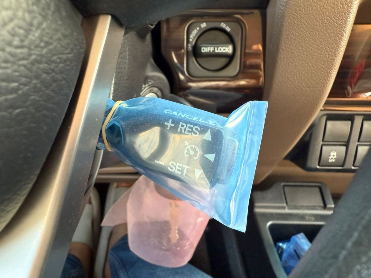 Toyota Land Cruiser 70 TOYOTA LC76 HARDTOP 5 DOORS 4.0L PETROL V6 MID OPTION M/T 2025 MODEL