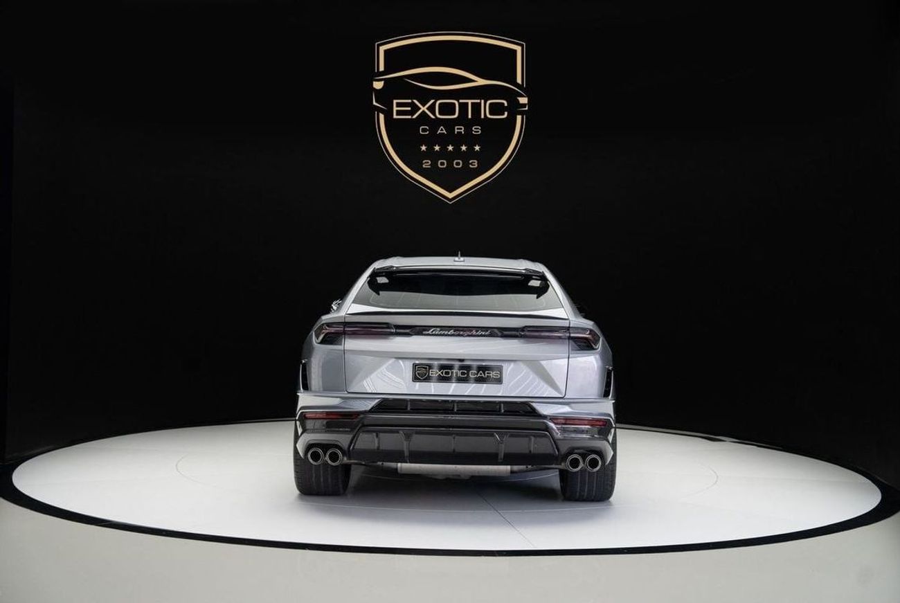 لامبورغيني اوروس 4.0T V8 Performante