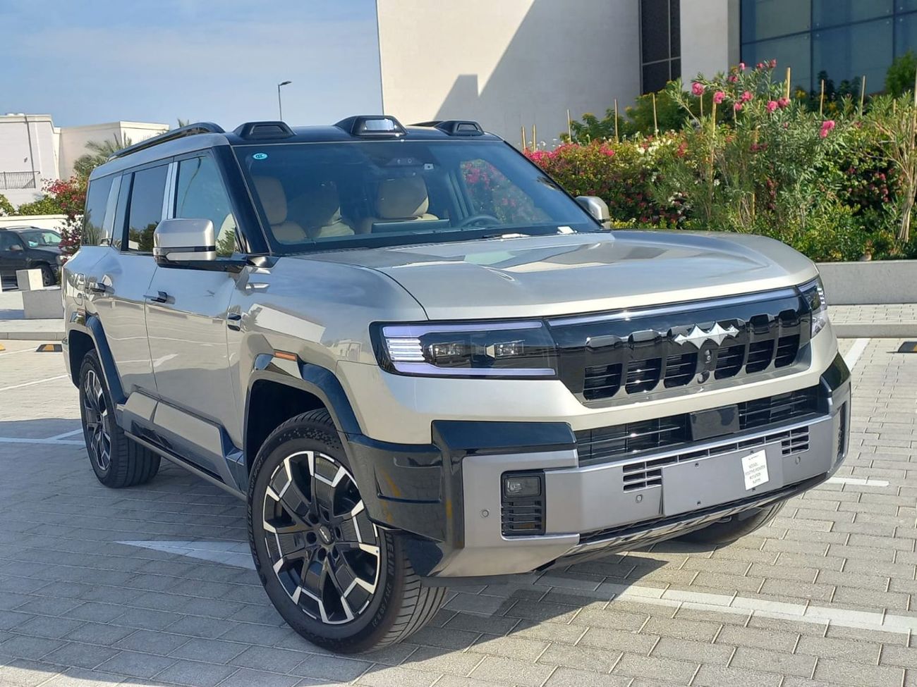 BYD Leopard 8 Smart and Brave Flagship Edition (6 Seats)