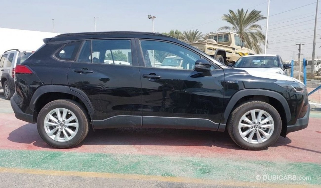 تويوتا كورولا كروس 1.8 petrol Hybrid XLE 2023 Black color 4X2 FWD