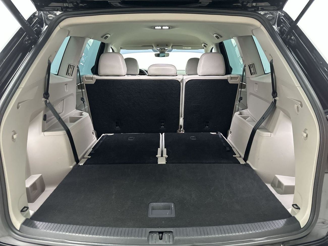 Volkswagen Teramont Trendline 2.0L (Ref#59763) / WAS 149,900 - NOW 138,900