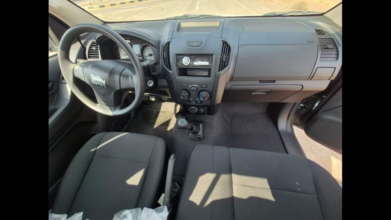 إيسوزو D ماكس STD 1.9L DIESEL SINGLE CAB 2025 GCC SPECS
