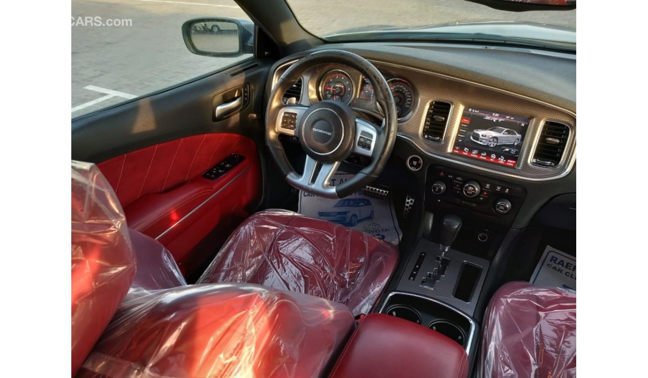 Dodge Charger SRT8 392