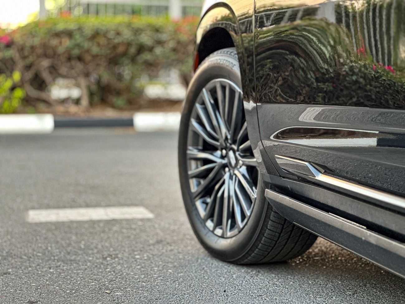 Cadillac Escalade Sport Platinum 6.2L 4WD 2023 Cadillac Escalade Sport Platinum | Law Mileage (29,000 Km) | Gcc Specs