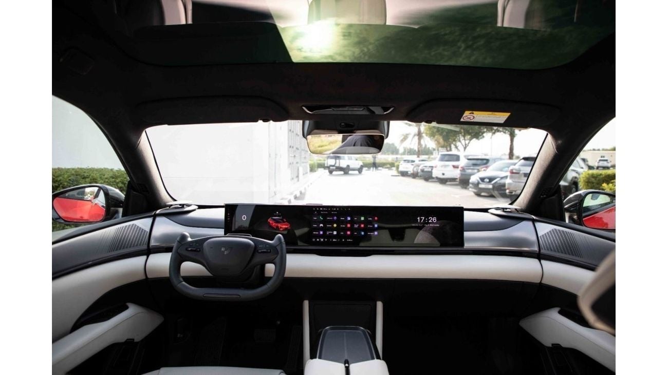 Ji Yue 01 2023 جيوي 01- أحمر داخل أبيض