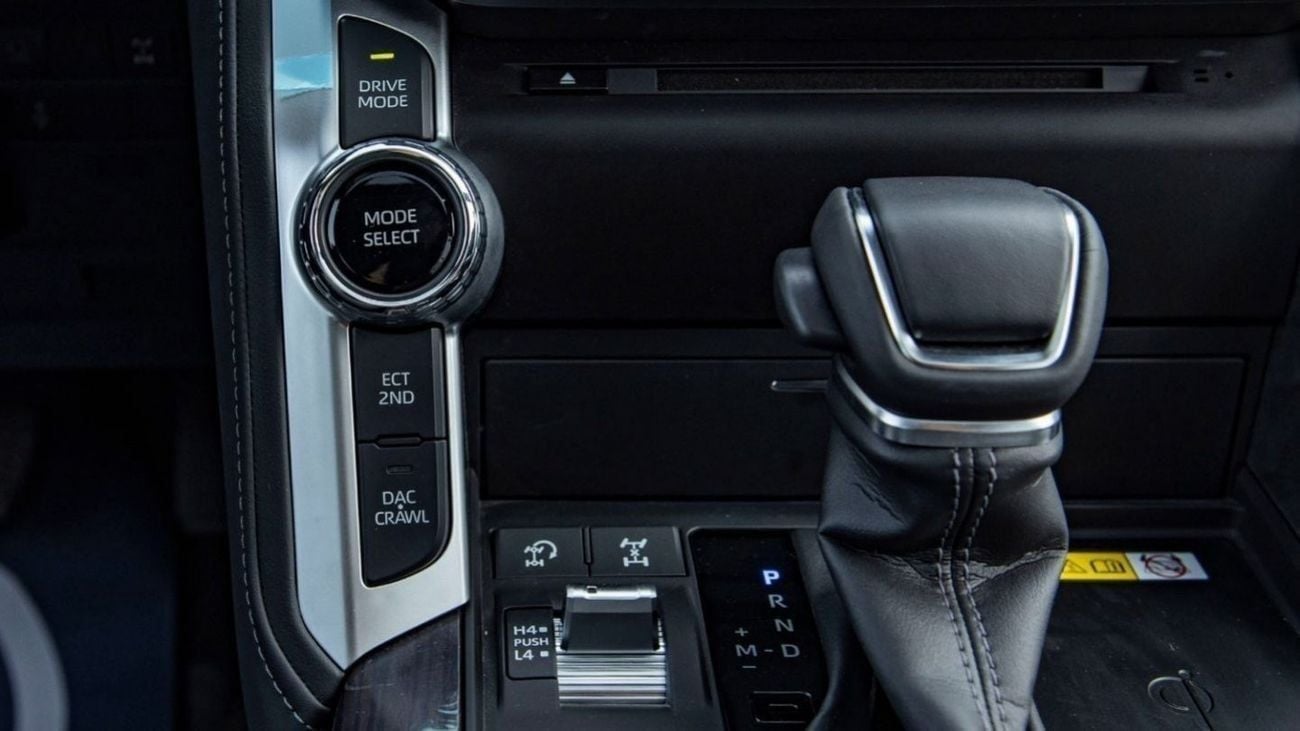 Toyota Land Cruiser VX 3.3L