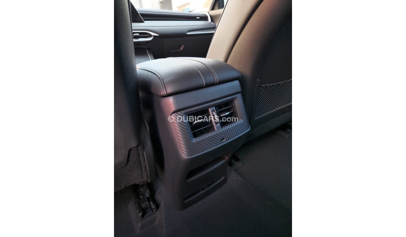 فينوسيا V Venucia V 260T idol version - 2023