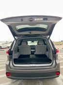 تويوتا هايلاندر 2017 Toyota Highlander XLE 3.5L V6 Full Option - 7 Leather Seats - Trunk Auto - 39,000 Mileage