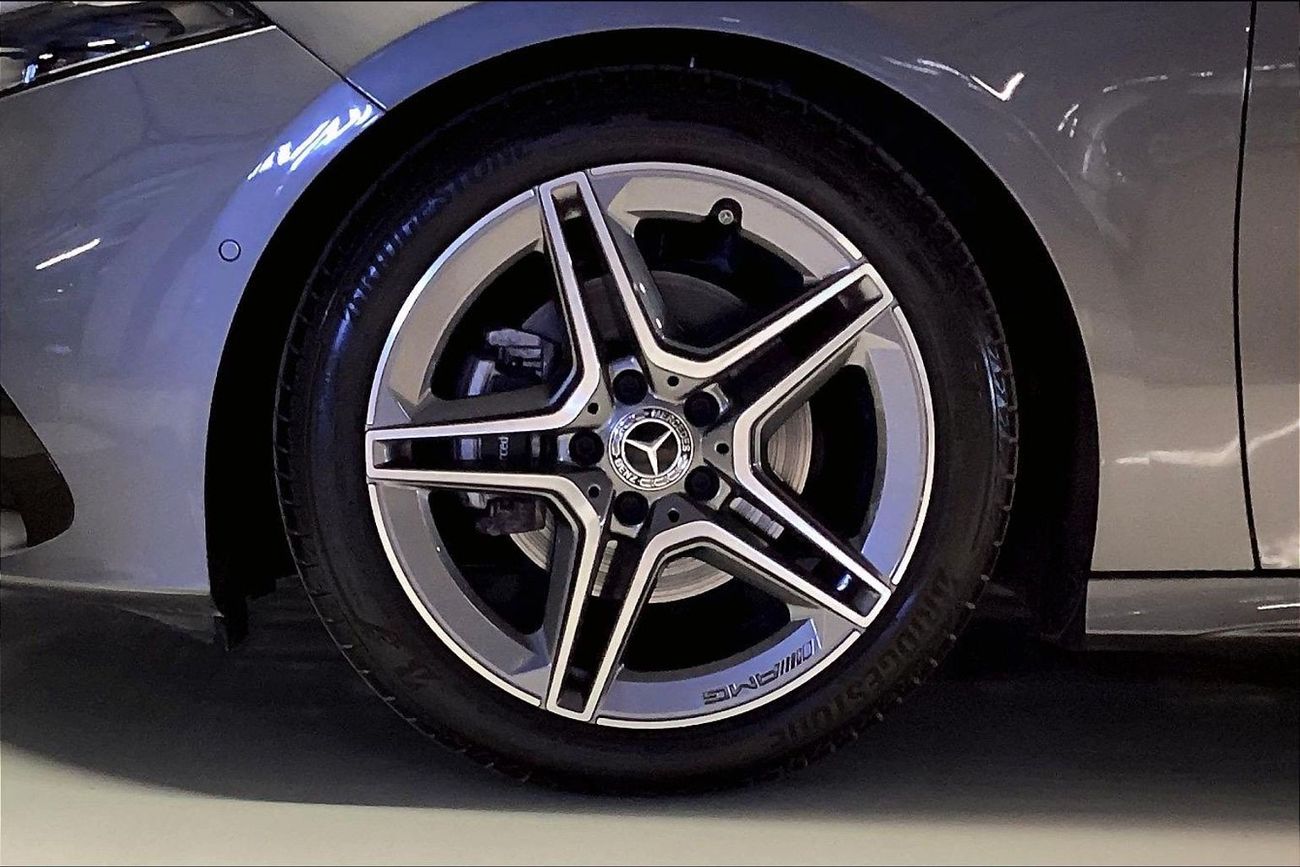 Mercedes-Benz A 200 Premium | Guaranteed Warranty | 0 Down Payment