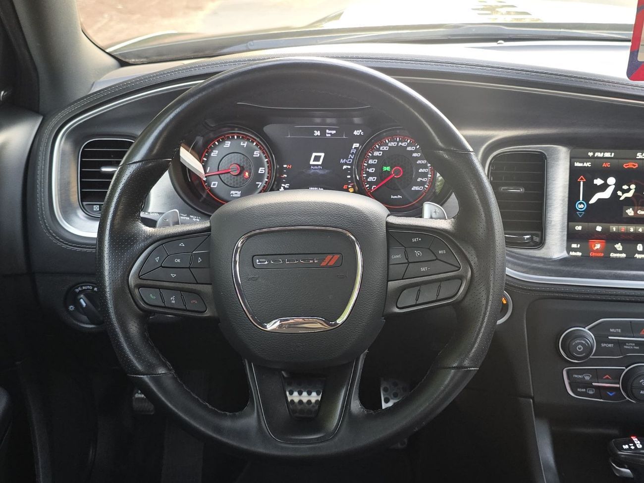 Dodge Charger Daytona R/T 5.7L DODGE CHARGER DAYTONA 2023 R/T V8 ORGINAL PAINT // LOW MILEAGE // PERFECT CONDITION