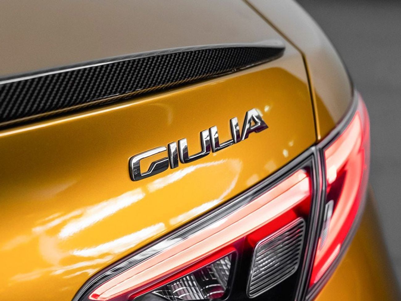 Alfa Romeo Giulia 2023 Alfa Romeo Giulia Quadrifoglio / Full Service History / Warranty