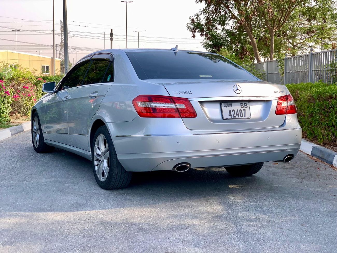 Mercedes-Benz E 350 The Mercedes-Benz E350 is a luxury mid-size sedan featuring a 2.0-liter turbocharged four-cylinder e