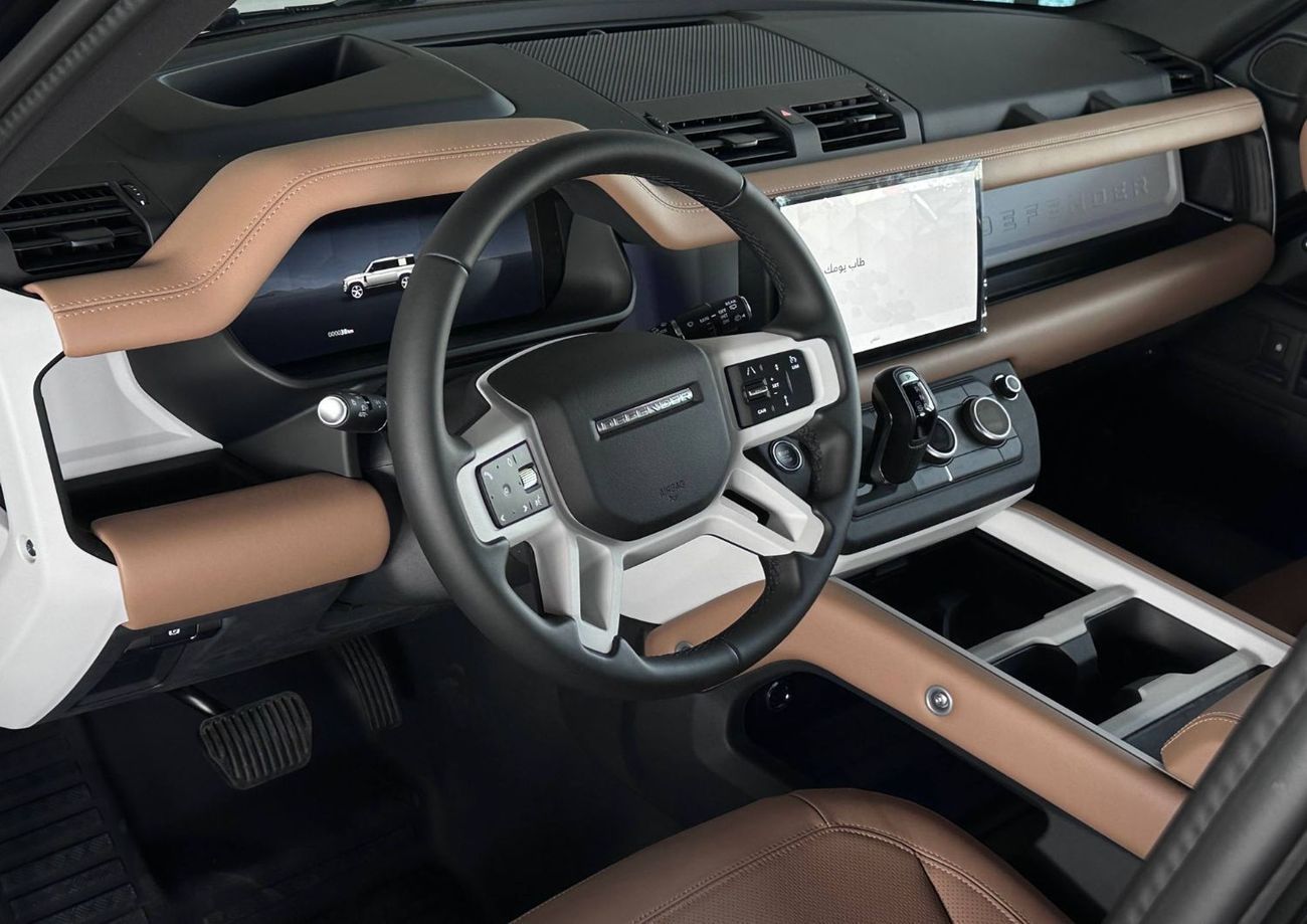 لاند روفر ديفندر P400 110 X-Dynamic SE 3.0L (5 Seater)