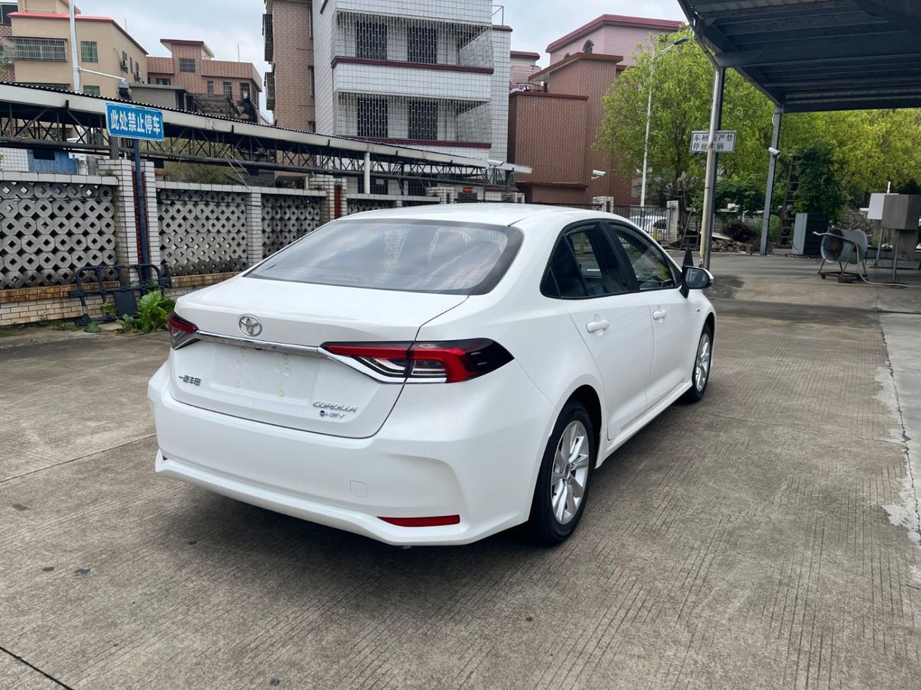 تويوتا كورولا 1.8l elite version