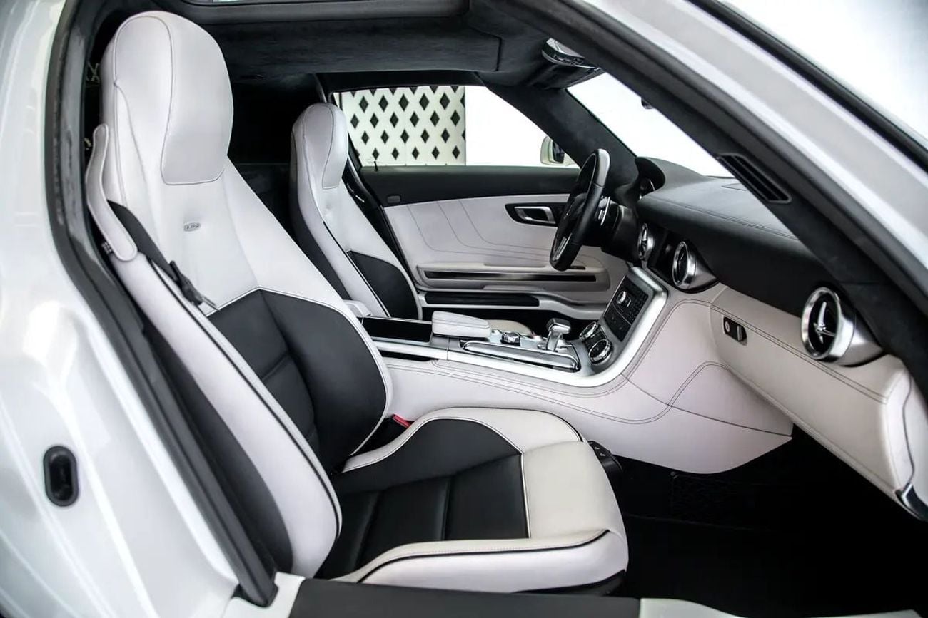 Mercedes Benz SLS AMG STD