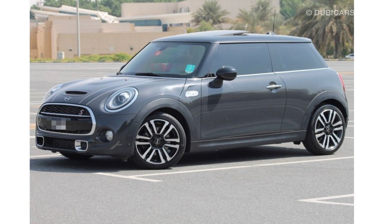 Mini Cooper S Model 2019, Gulf, Fleoption, Panorama Sunroof, First Owner, Agency Cheeks, Agency Dye, Agency Status