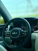 كيا سورينتو Base 2.4L FWD KIA SORENTO | GCC SPECS | YEAR 2022 | FULL SERVICE HISTORY | UNDER WARRANTY |