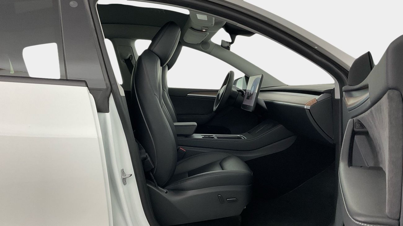 Tesla Model Y Performance (Dual Motor) | upto AED 20,000 Ramadan Discount | Guaranteed Warranty | 0 Down Payment