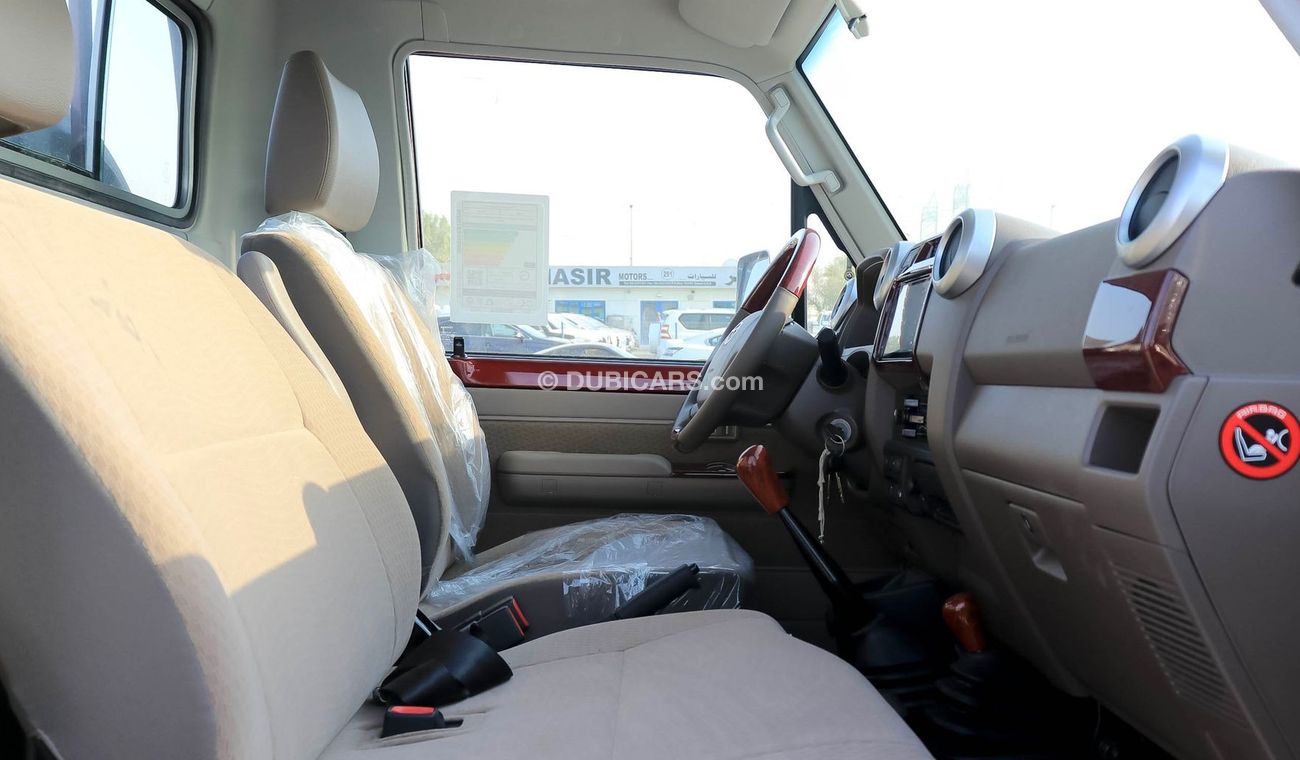 Toyota Land Cruiser Pick Up LX V6