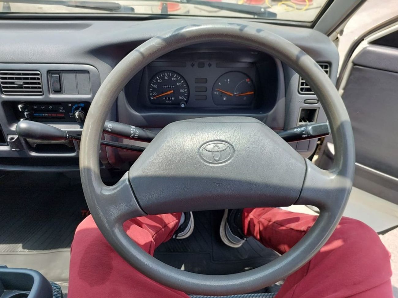 تويوتا لايت آيس TOYOTA LITEACE TRUCK PICK UP RHD 1997 MODEL 1.5 L PETROL MANUAL(PM69963)