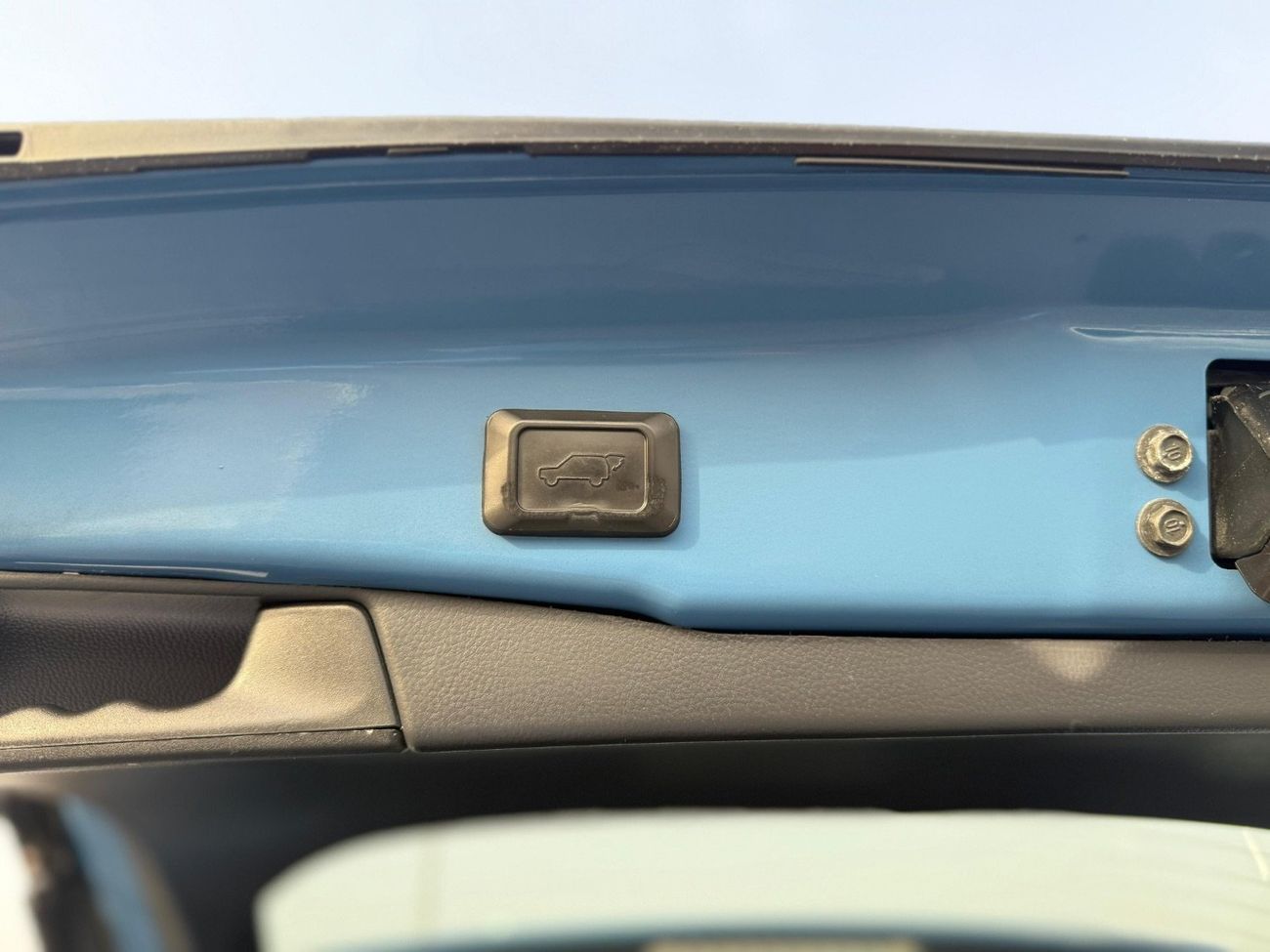 تويوتا راف ٤ Hybrid XSE Premium Black edition