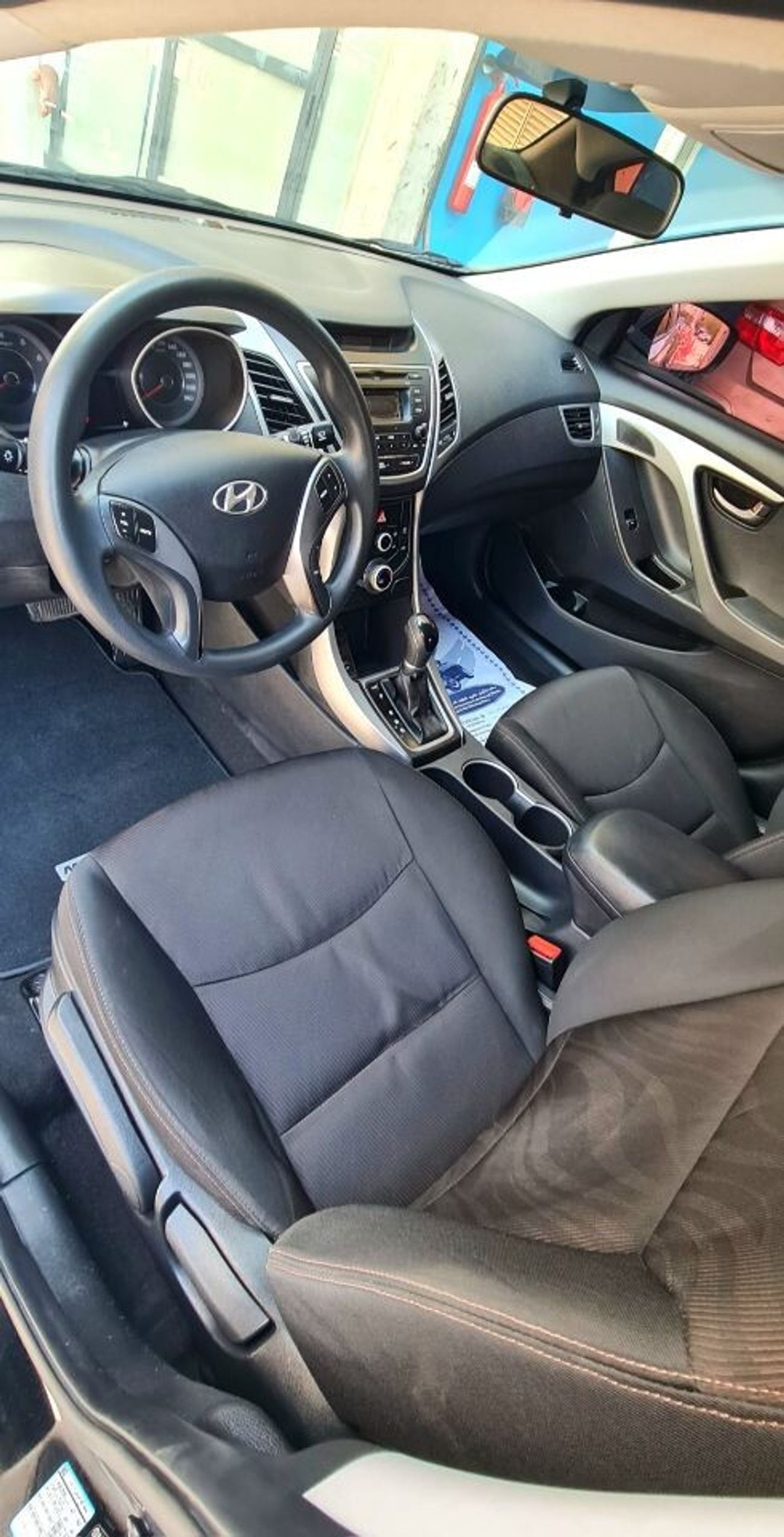 Hyundai Elantra HYUNDAI ELANTRA GCC  1.8 ENGINE  2015