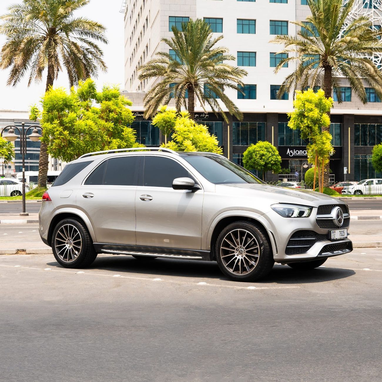 مرسيدس بنز GLE 450 Premium + 3.0L (389 HP)