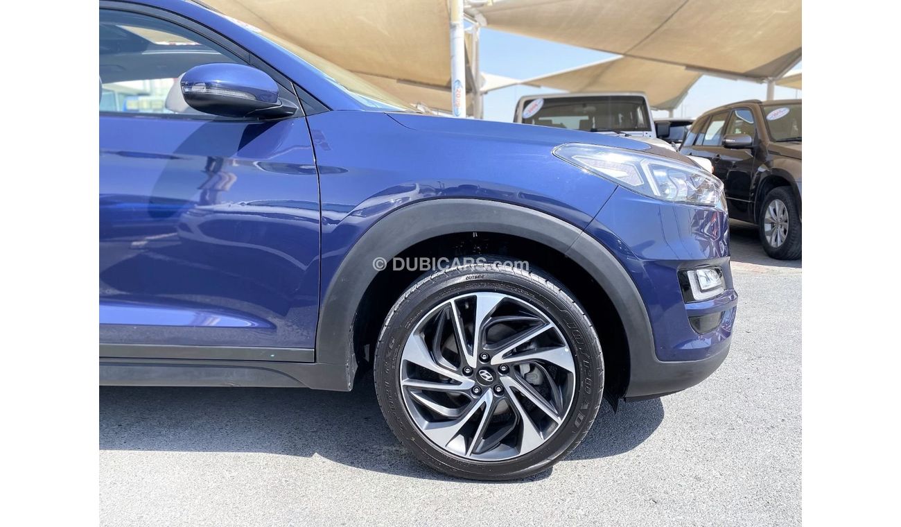 Hyundai Tucson Basic Panorama GCC - ACCIDENTS FREE - ENGINE 1600 CC - EXCELLENT CONDITION INSIDE OUT