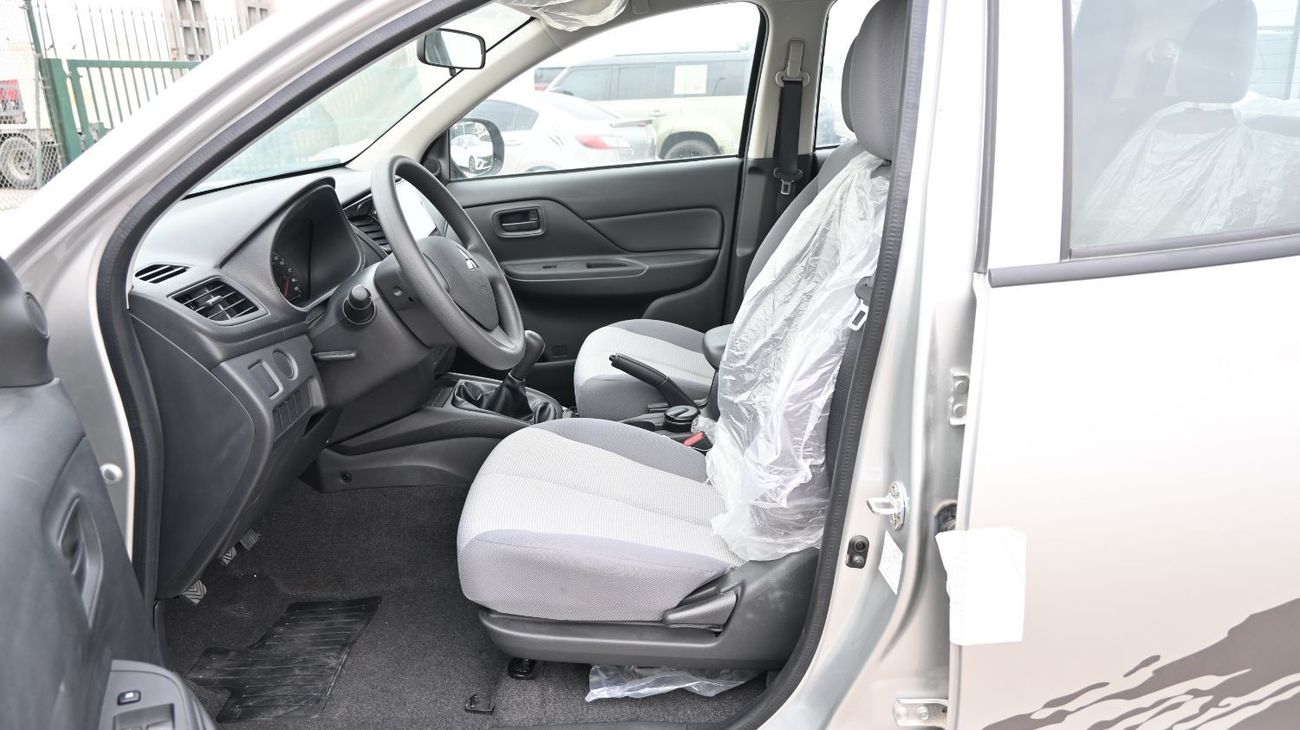 Mitsubishi L200 MITSUBISHI L-200 2.5L DIESEL DCAB 2WD GL 5/MT WHITE (with Touch Screen, Rear View Camera & Bedliner)