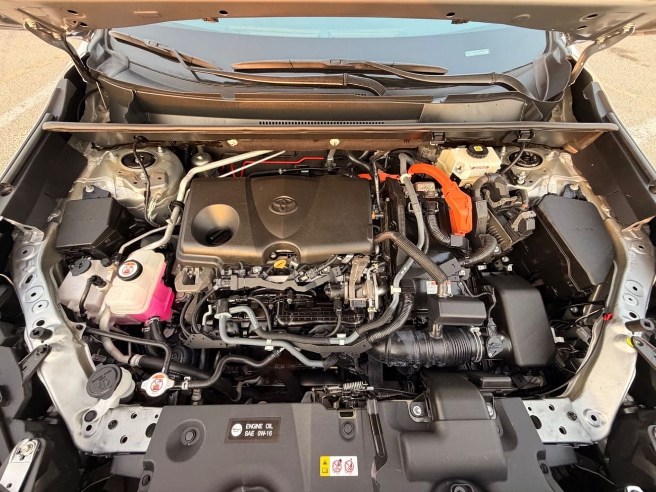 تويوتا راف ٤ LTD HEV تويوتا RAV4 XSE هايبرد 2021، دفع رباعي، كاملة المواصفات، مستوردة من الولايات المتحدة الأمريكية